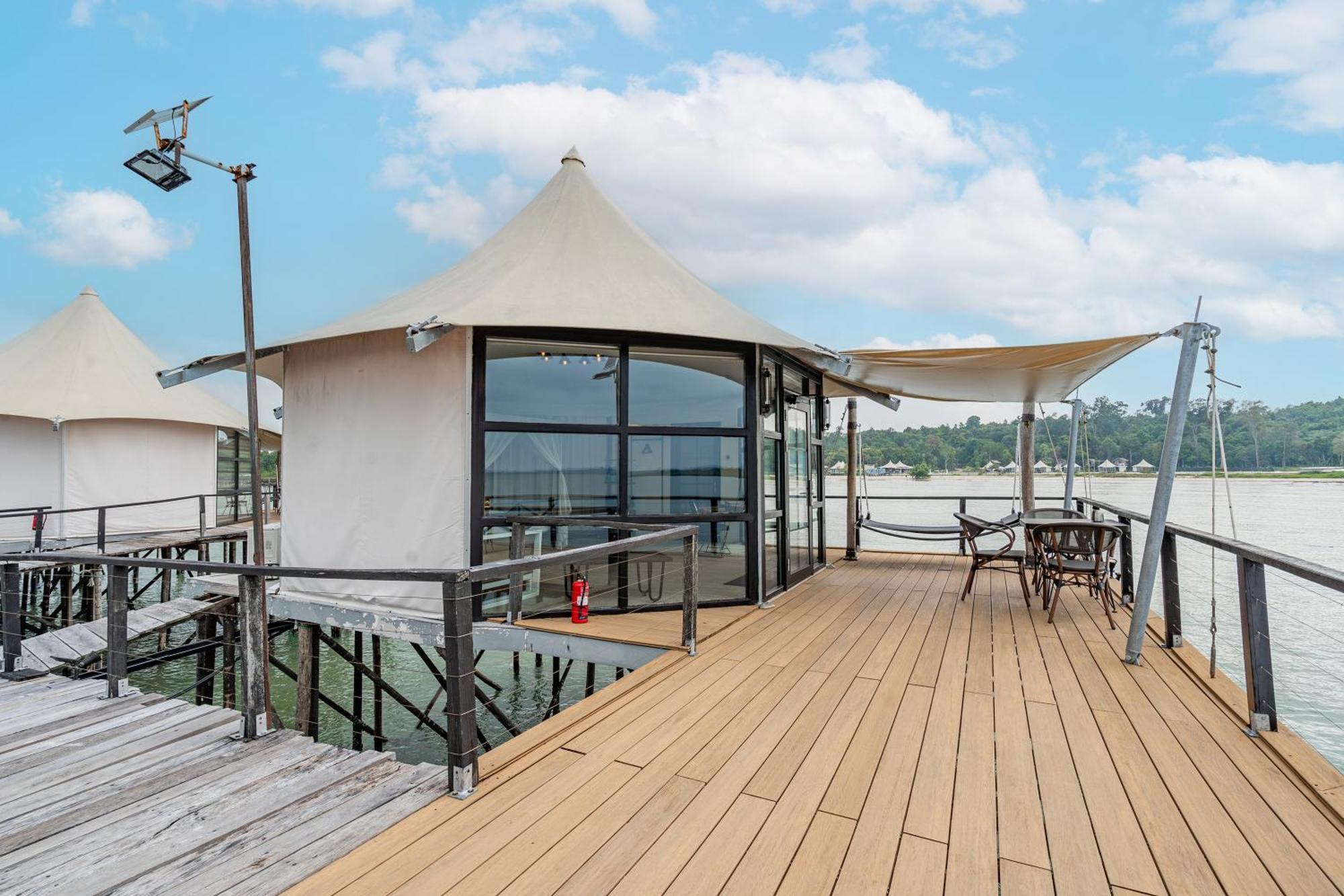 Kiki Beach Resort, Batam Galang Island Exterior foto